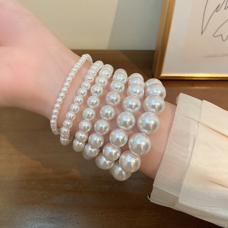 Retro Round Pearl Beaded Bracelets 1 Piece display picture 10