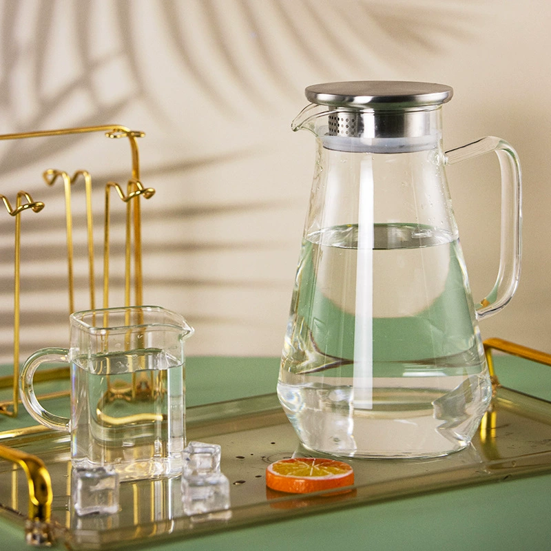 Glass capacious teapot for home use, flavored tea