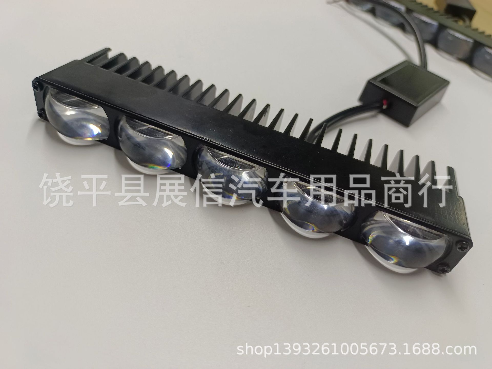 lámpara de parrilla de automóvil lámpara de red de automóvil LED de dos colores motorcycle LED de luz de motor delantero del diablo ojo