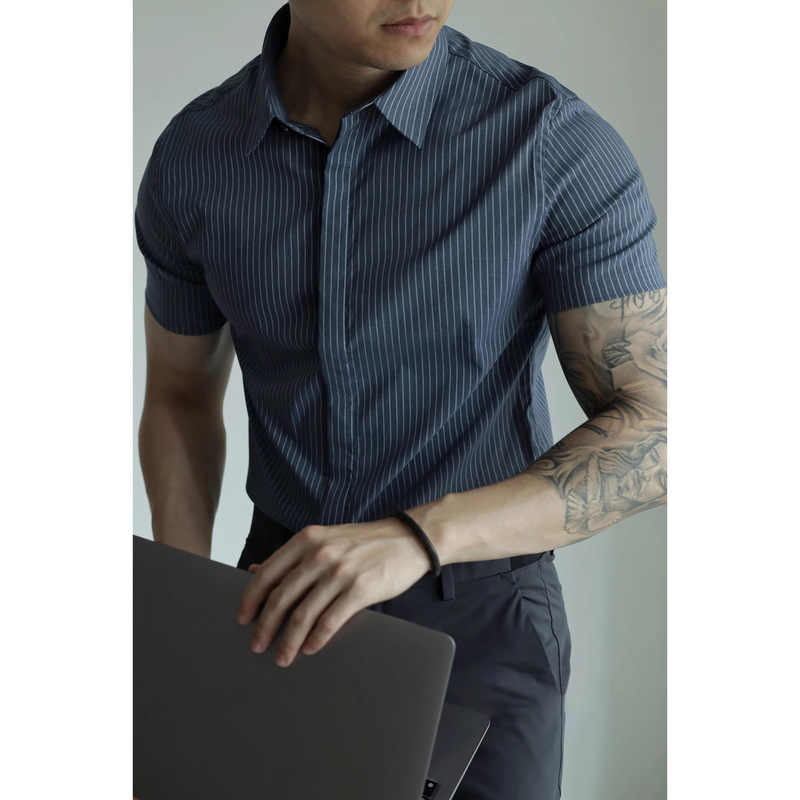 Light Business Dark Placket Shirt 2025 New High-end Striped Short-sleeved Summer Casual Professional Anti-wrinkle Non-ironing Shirt
