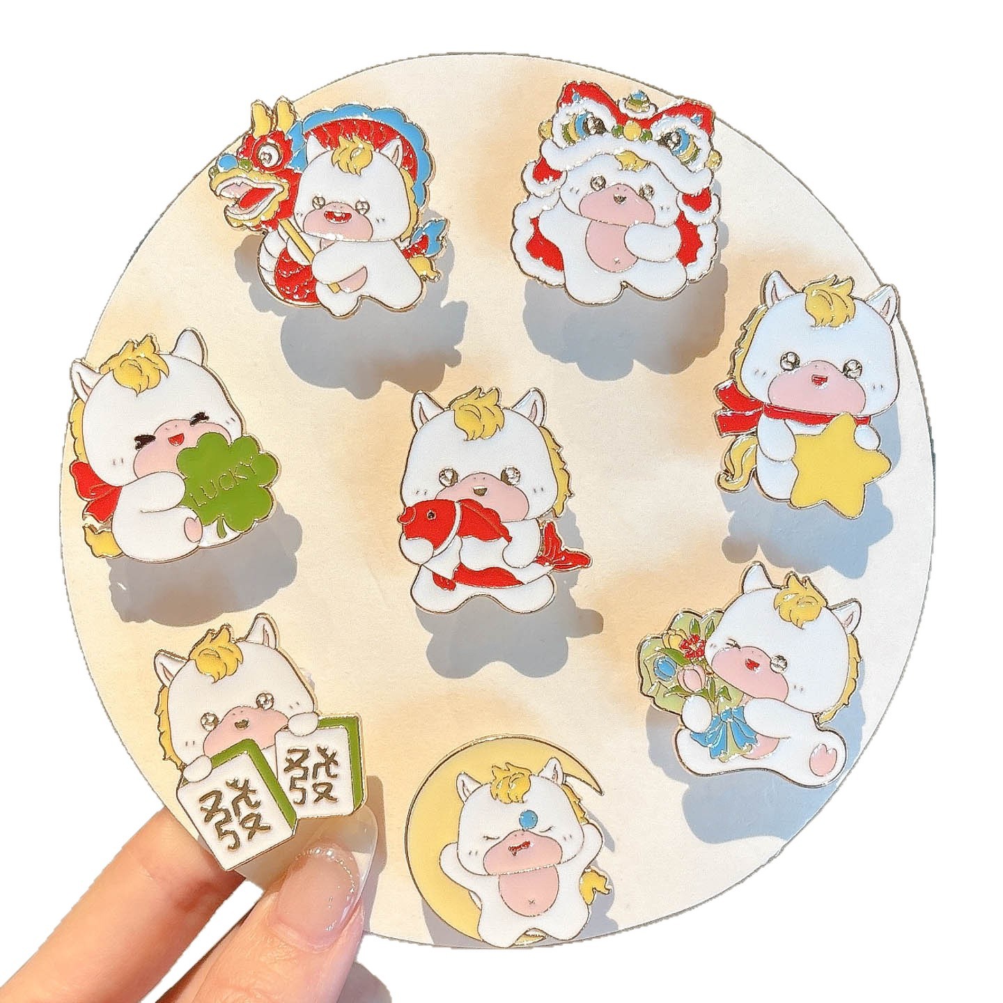 2026 Año del Caballo Año de la Vida Brillo Desempeño Creativo Fotografía Insignia adorable pin de metal caballo a joyas exitosas