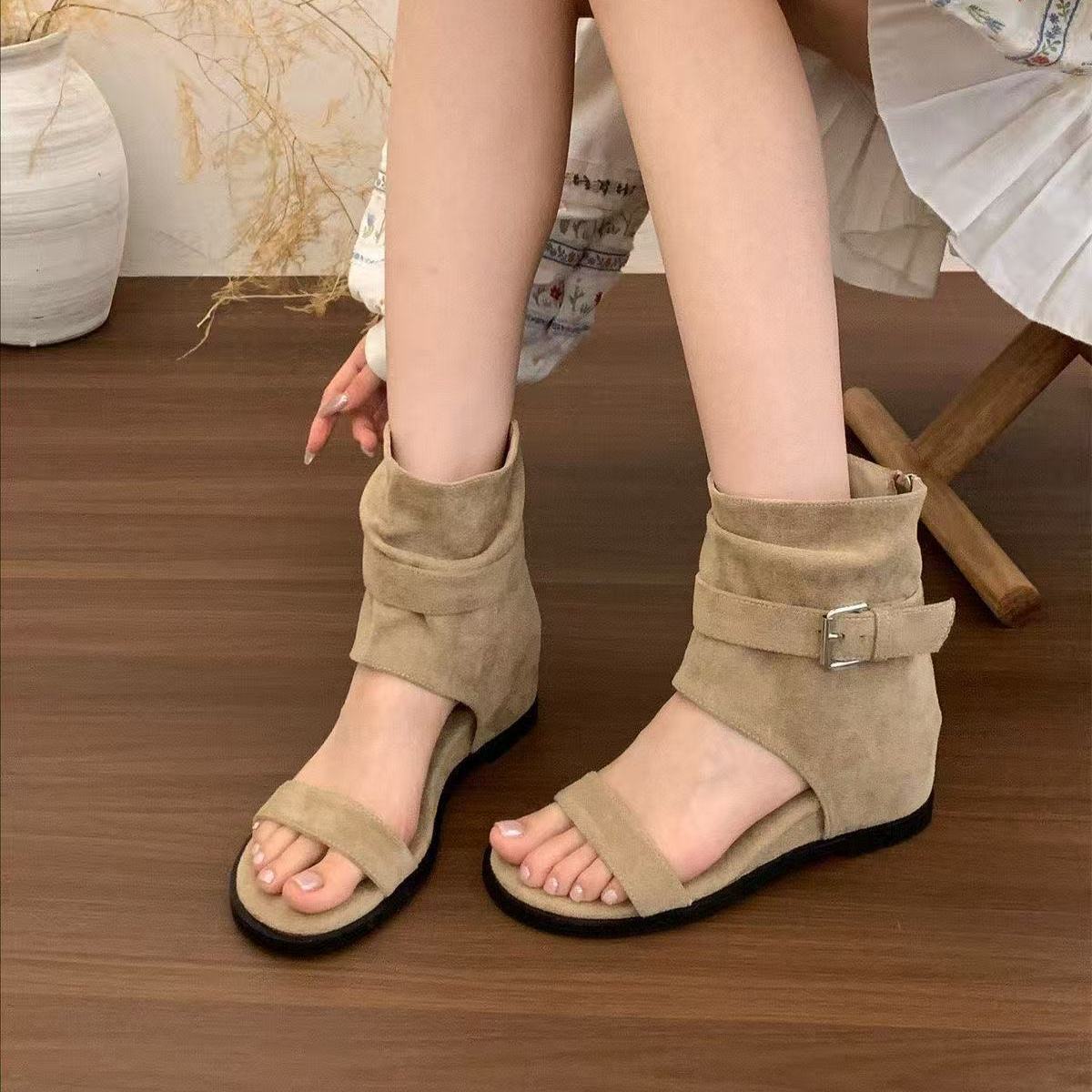 왕홍 빈티지 키 작은 키높이 편안한 비탈과 로마 냉화녀 백합 2026 신형 내키 냉화녀