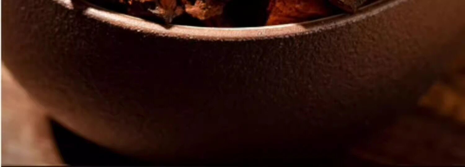 Wild Birch Chaga Mushroom 1000g Natural Sun Dried Siberian Inonotus obliquus for Decoction and Tea key features