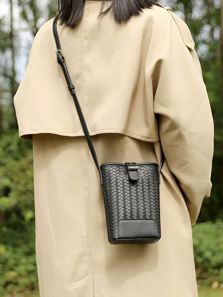 Niche Design High-End Woven Pattern Small Square Bag 2026 New Model Women's Crossbody Small Bag Versatile Casual Phone Bag