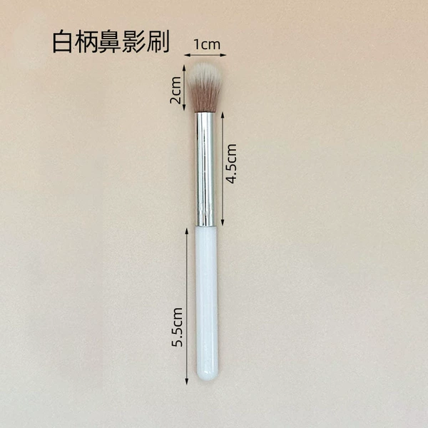 White brush for contouring