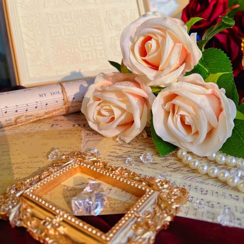 샴페인 장미 3개