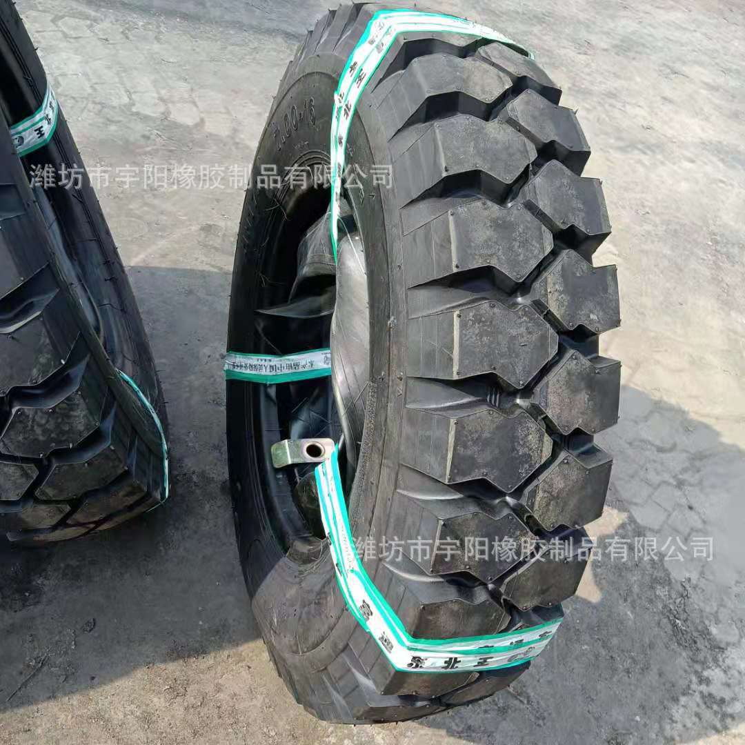 井下铲运车用大花纹7.00-16 加厚 矿区轮胎