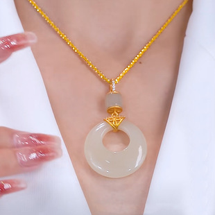 �¿��Ƕ����Ȼ������ƽ������Ů������U�յ������ֱ����؛Դ