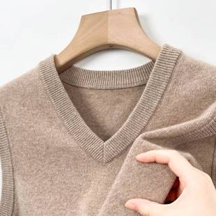 2024 Winter Wool Vest Vest Men's Solid Color Sleeveless V-Neck Men's Sweater Pullover Waistcoat for Dad