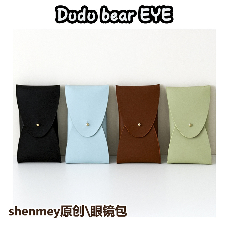 Retro Handmade Eyewear Case with a High-End Feel and Stylish Design, Made of Cowhide, with Logo, Direct from the Manufacturer Retro Handmade Eyewear Case with a High-End Feel and Stylish Design, Made of Cowhide, with Logo, Direct from the Manufacturer