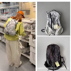 登山バッグ新しい大容量軽量バックパック男性と女性のバックパックハイキングキャンプアウトドアトップバッグ