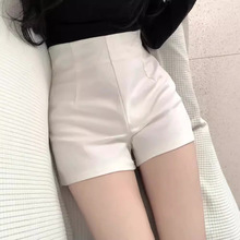 白色高腰短裤女夏外穿2025新款三分辣妹性感包臀弹力百搭休闲热裤