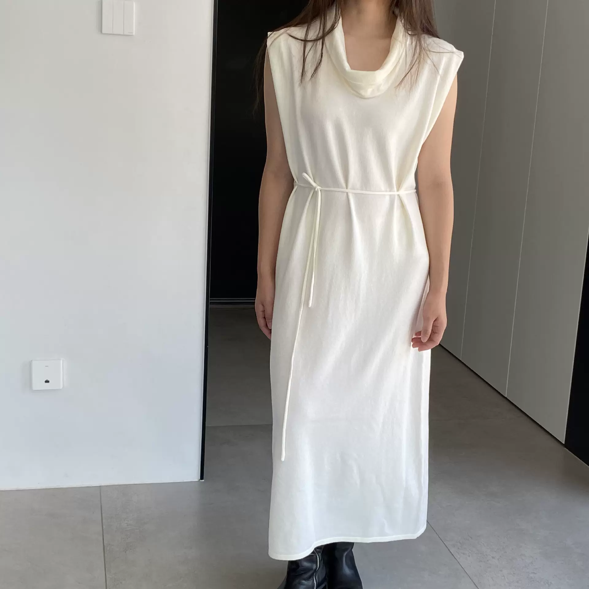 哇噢时髦叠穿荡领气质毛衣 秋冬欧美系带纯色高级长裙女装C1070