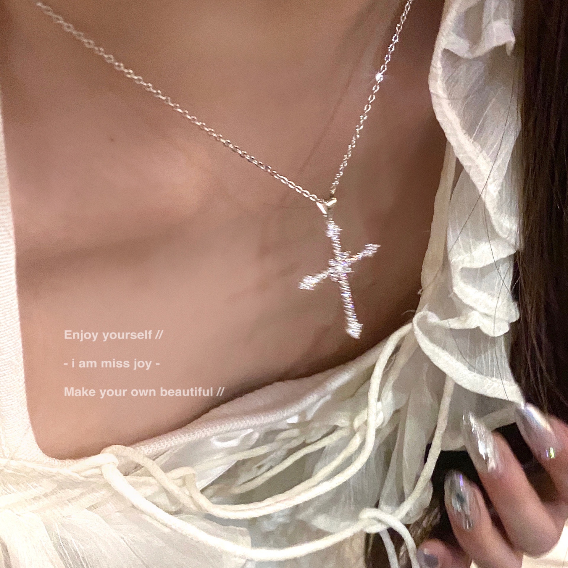 Necklace with zircon, high-end