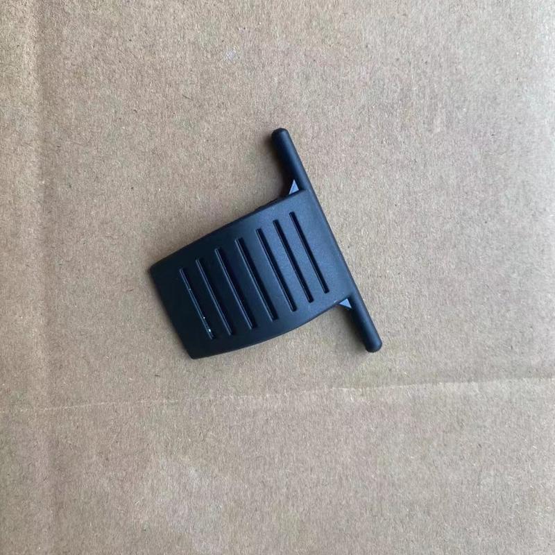 Applicable to Audi A6L C7 rear door sunshade rear curtain roller curtain hook handle buckle handle