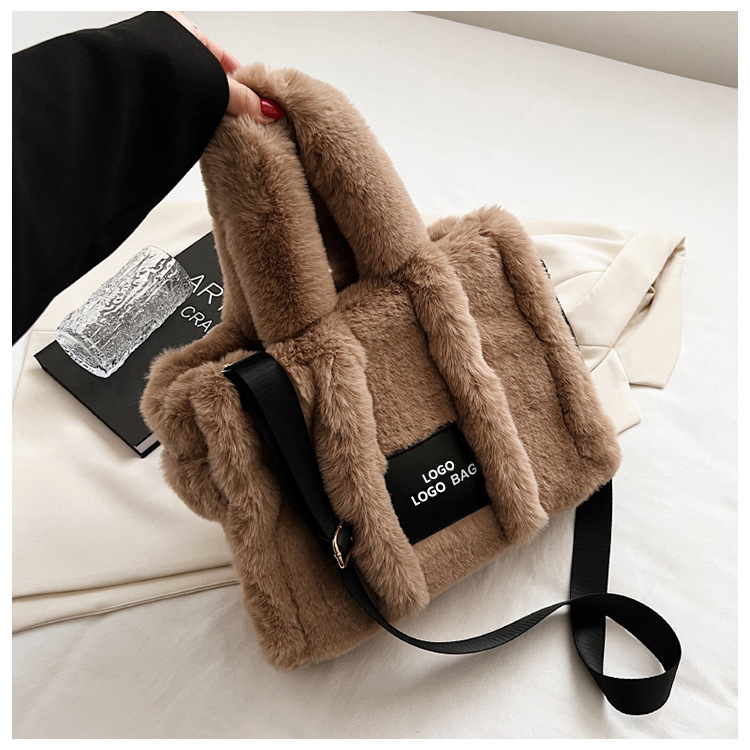 Bolso de felpa para mujer 2023 nuevo bolso de mujer de estilo coreano de moda bolso de mano portátil de gran capacidad de hombro crossbody bolso peludo