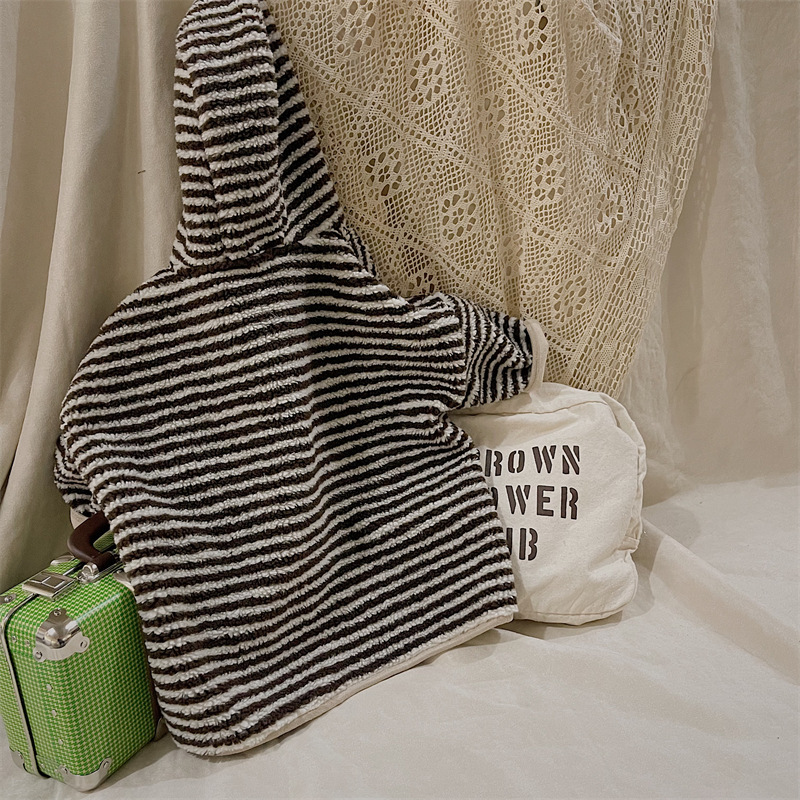 Title 8, Casaco infantil com capuz listrado de lã de cor...