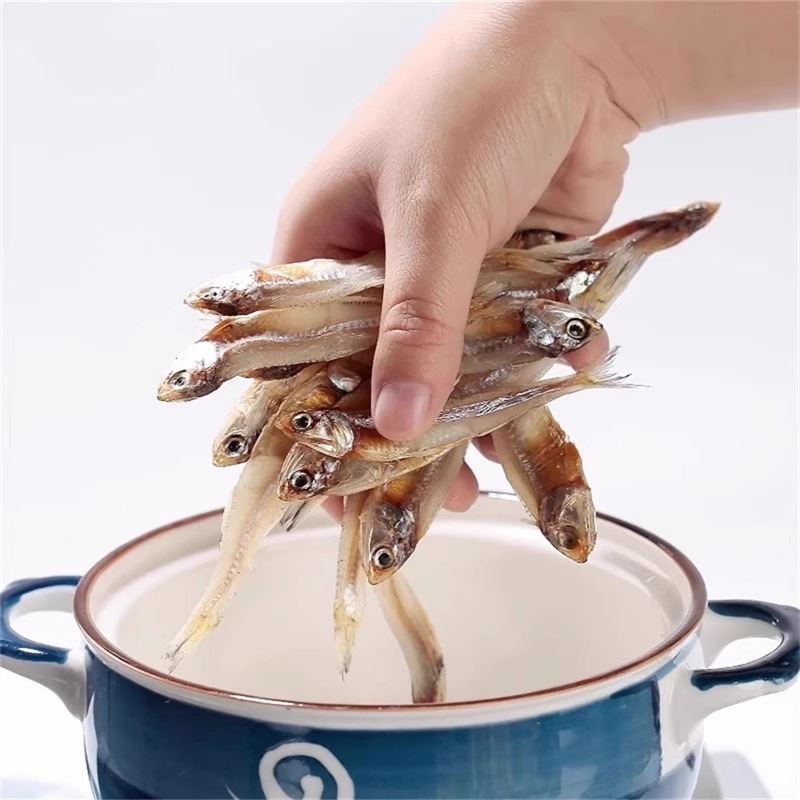 小鱼干咸鱼干银鱼风干鱼海鱼海燕鱼干公鱼干小鱼花生辣椒炒小鱼