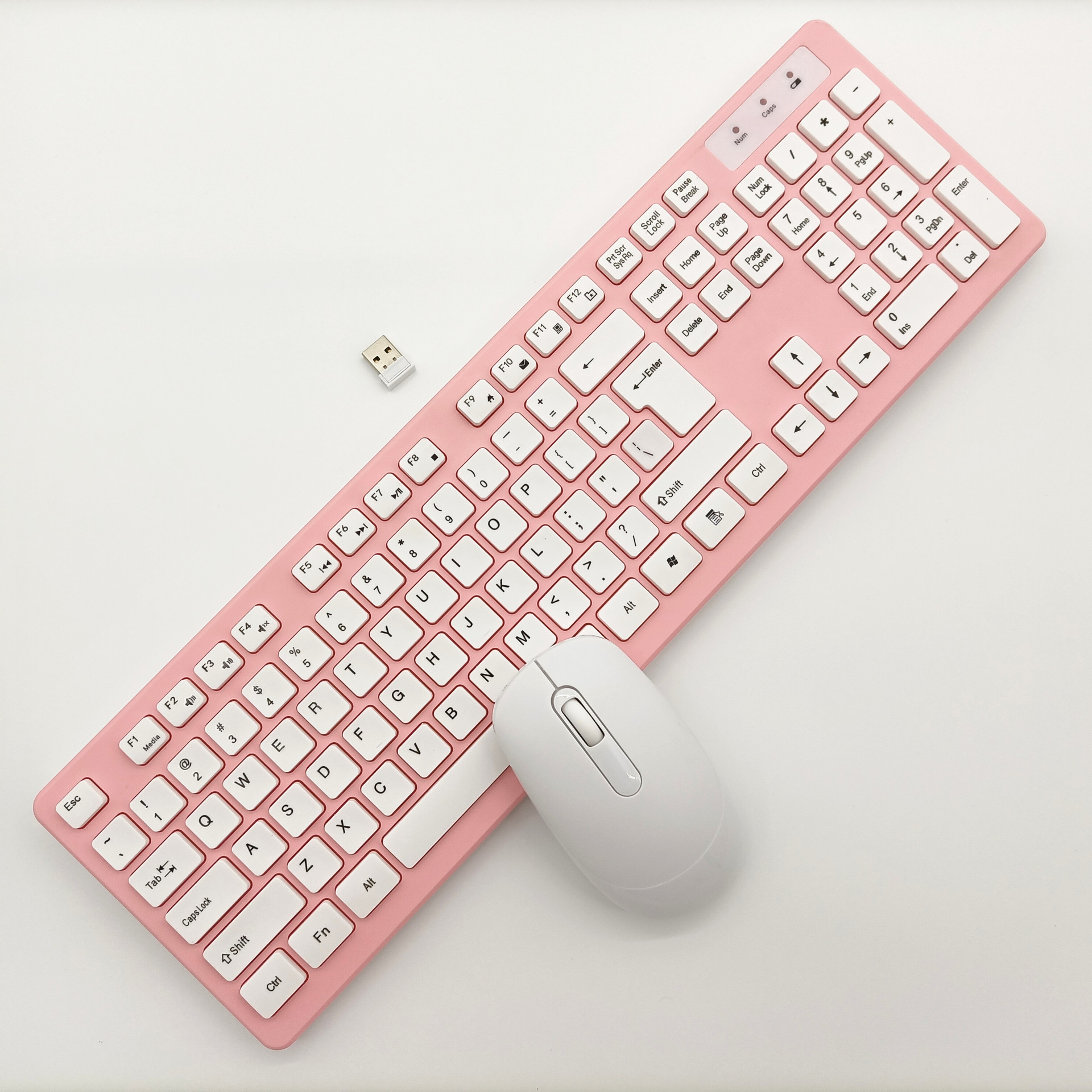 Розовый беспроводной комплект