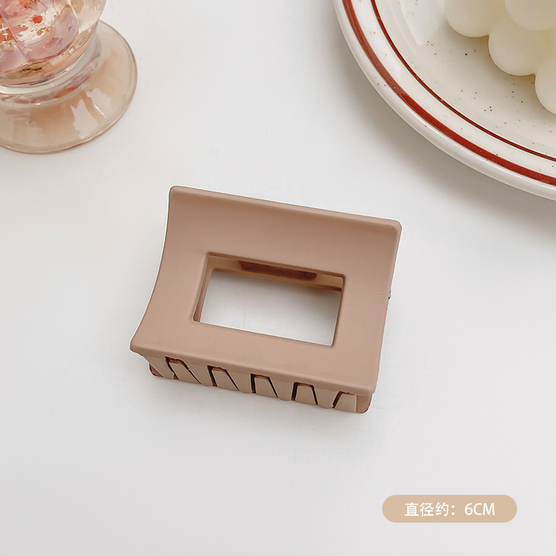 韩式大号鲨鱼夹夏季新款女发饰奶咖色后脑勺发卡抓夹批发|undefined