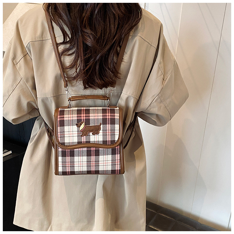 College-style backpack for women 2024 autumn new Dachshund student handbag, retro commuter crossbody bag undefined