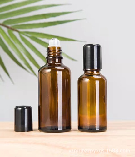 Brown light-proof small empty bottle massage rolling ball glass essential oil bottle Rolling ball bottle empty bottle perfume refill bottle wholesale