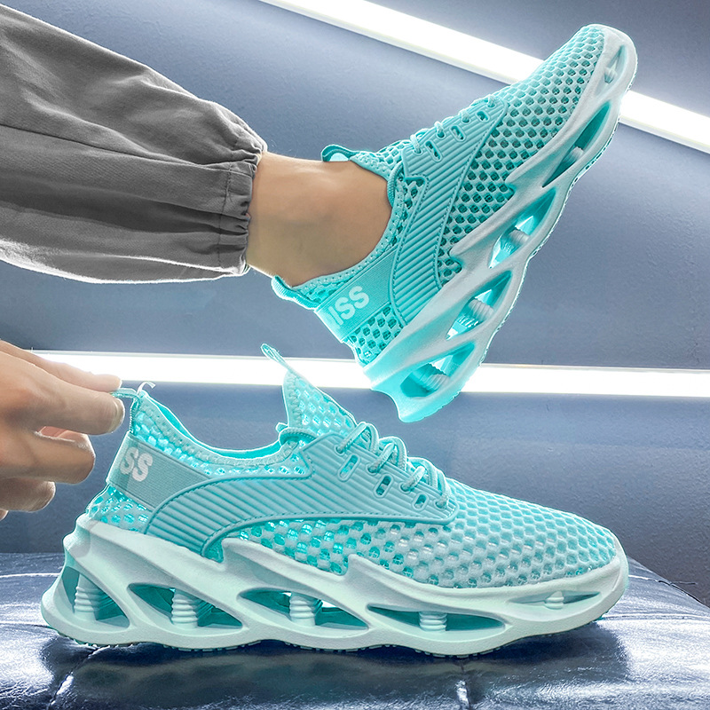 Blade 남성 신발 여름 통기성 중공 얇은 대형 메쉬 신발 남성 스포츠 및 레저 경량 러닝 트렌디 신발