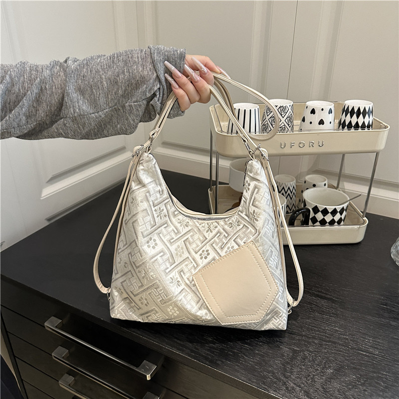 Chinese National Style Women's 2025 New Summer Trendy Fashion Shoulder Large Capacity Commuting Underarm Bag_voghion.com