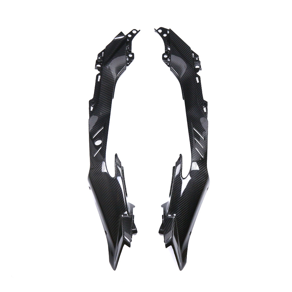 Suitable for CFMOTO spring wind 800NK rhinoceros + motorcycle modified carbon fiber shell parts car body rear seat side plate