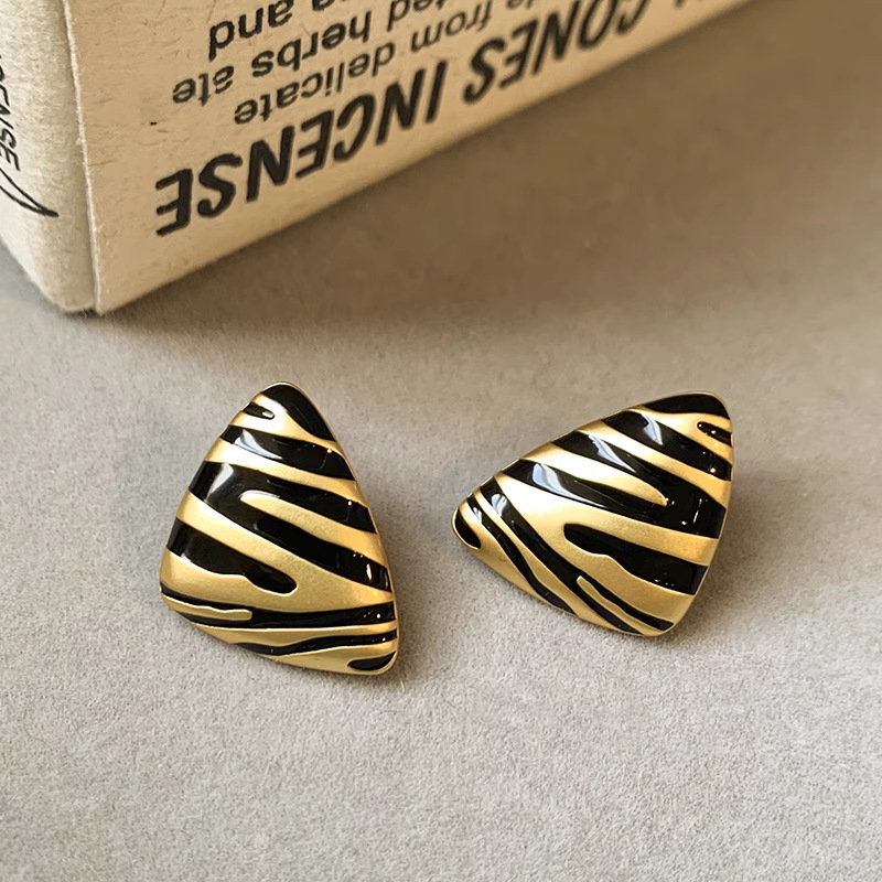 골드 지브라 패턴 드롭 글레이즈 귀걸이