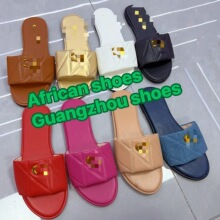 CH���ޱ�������ֻ�ɳ̲��Ь���а�װһ������2026�¿�ŮЬ