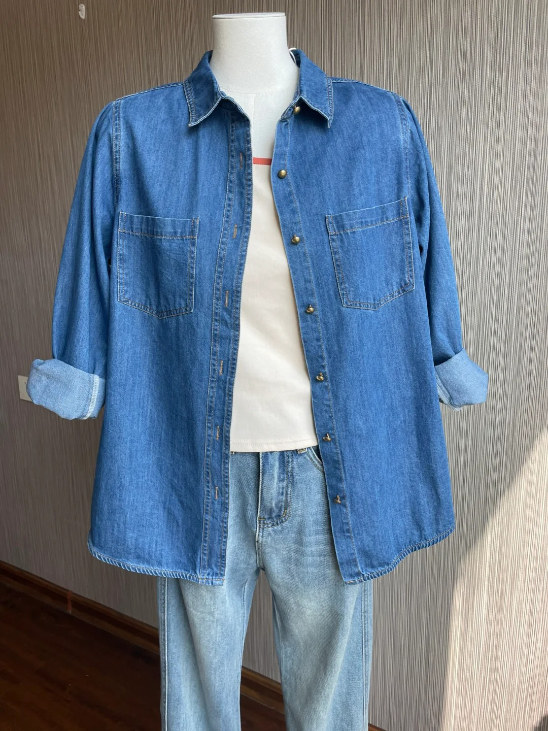Loose Fit Type Wholesale Women's Casual Vintage Style Solid Color Long Sleeve Pocket Blouses