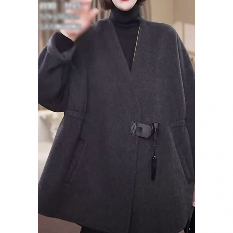 常规款纯色毛呢大衣女2025秋冬新款气质宽松显瘦时尚百搭外套