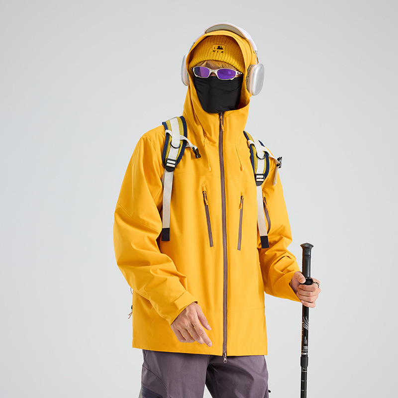 王者铠甲骆陀户外冲锋衣女三合一2025新款防水防风外套男登山服装|undefined