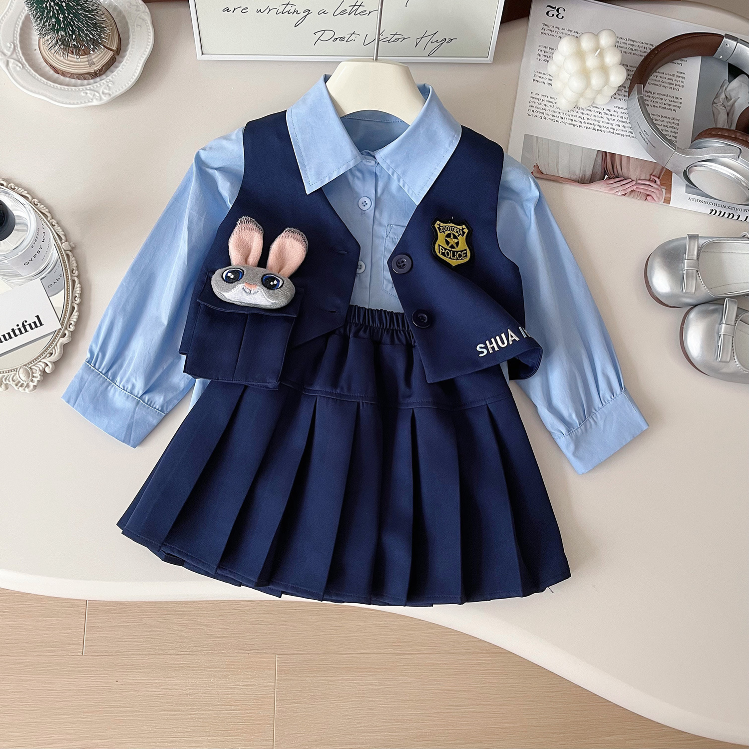 Meisjes herfst college jurk set met konijn thema outfit_voghion.com