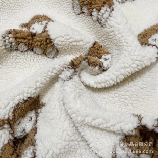 ������ɫ�Ứ���ë С��D���w���q���� ���b�Ҽ����|����ë�q��