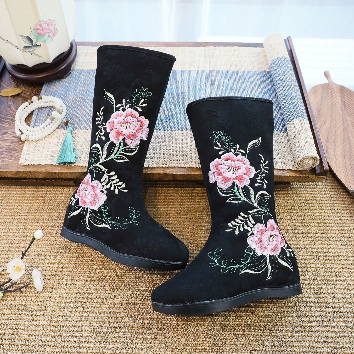 Полупальто Hanfu с вышивкой, Boots, обувь до икры, хлопковая подкладка, размеры 34–41