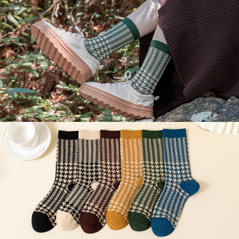 Algodón de color sólido, calcetines de doble aguja de dos vías, calcetines de pila de viento británicas, calcetines de primavera y otoño coreanos sin hueso.