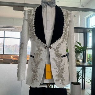 Man suit �羳��ʿ���b���������Q���b��Y���Ɍ���Y˾�x�Y����