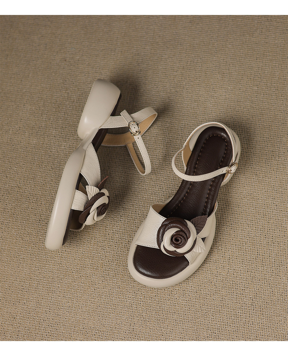 Sandal nữ hở mũi quai ngang đế dày họa tiết hoa sơn trà — đen chi tiết 16