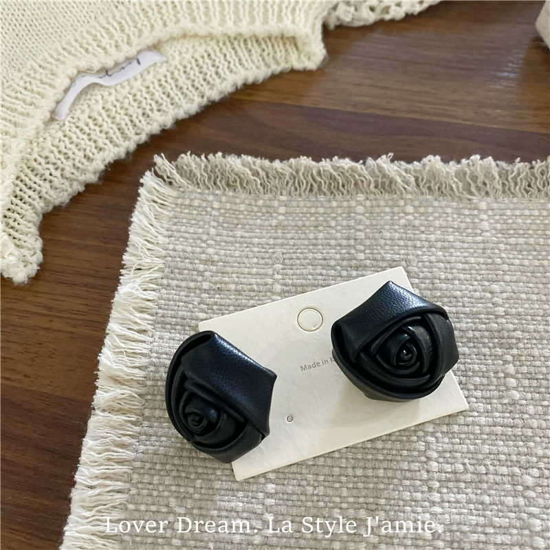 Small footwear buckle pearl with bow, universal accessories, accessory, flowered, Chanel style
