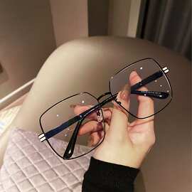 2021年新款素颜无度数平光镜男潮港风大框显脸小眼镜框女近视眼镜