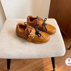 休闲单鞋女2025秋季新款皮带扣美式复古德训靴平底时尚休闲单鞋女