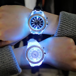 Дней ватт серебристые наручные часы led свет алмаз наручные часы мужской Перекрестный источник товаров наручные часы завод оптовая торговля