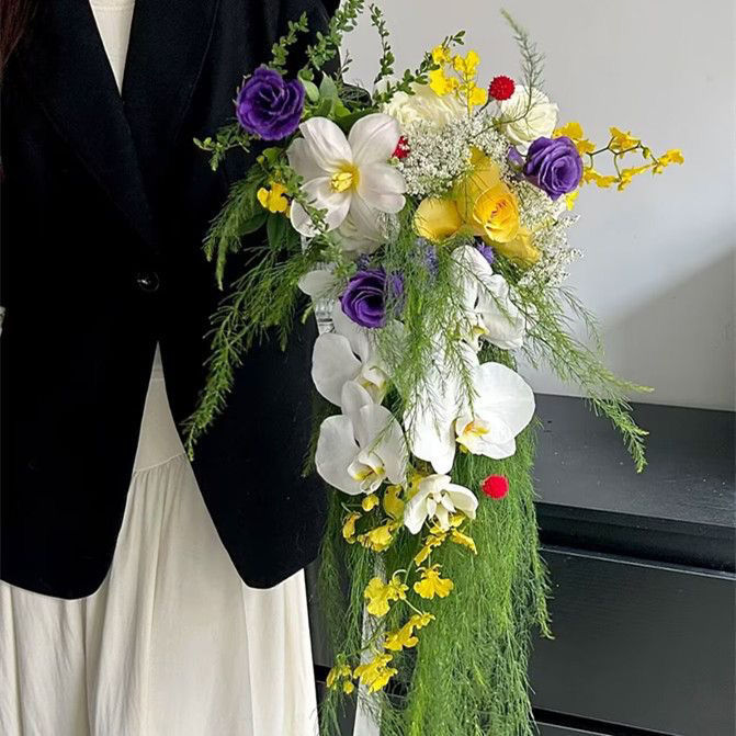 Nature style | 滝の花束 |   花嫁のウェディングドレスの写真撮影の小道具ホームカウンタートップフラワーアート|undefined