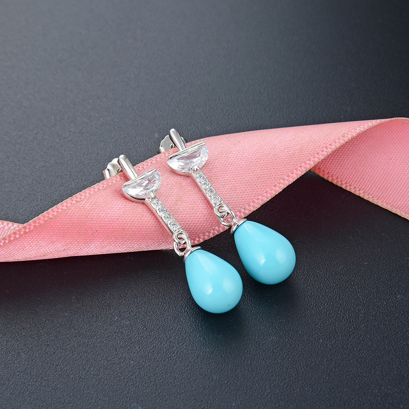 S925 plata diamantes perlas pendientes creativos pendientes cortos para mujeres estilo de moda japonés y coreano gota de agua pendientes de perlas