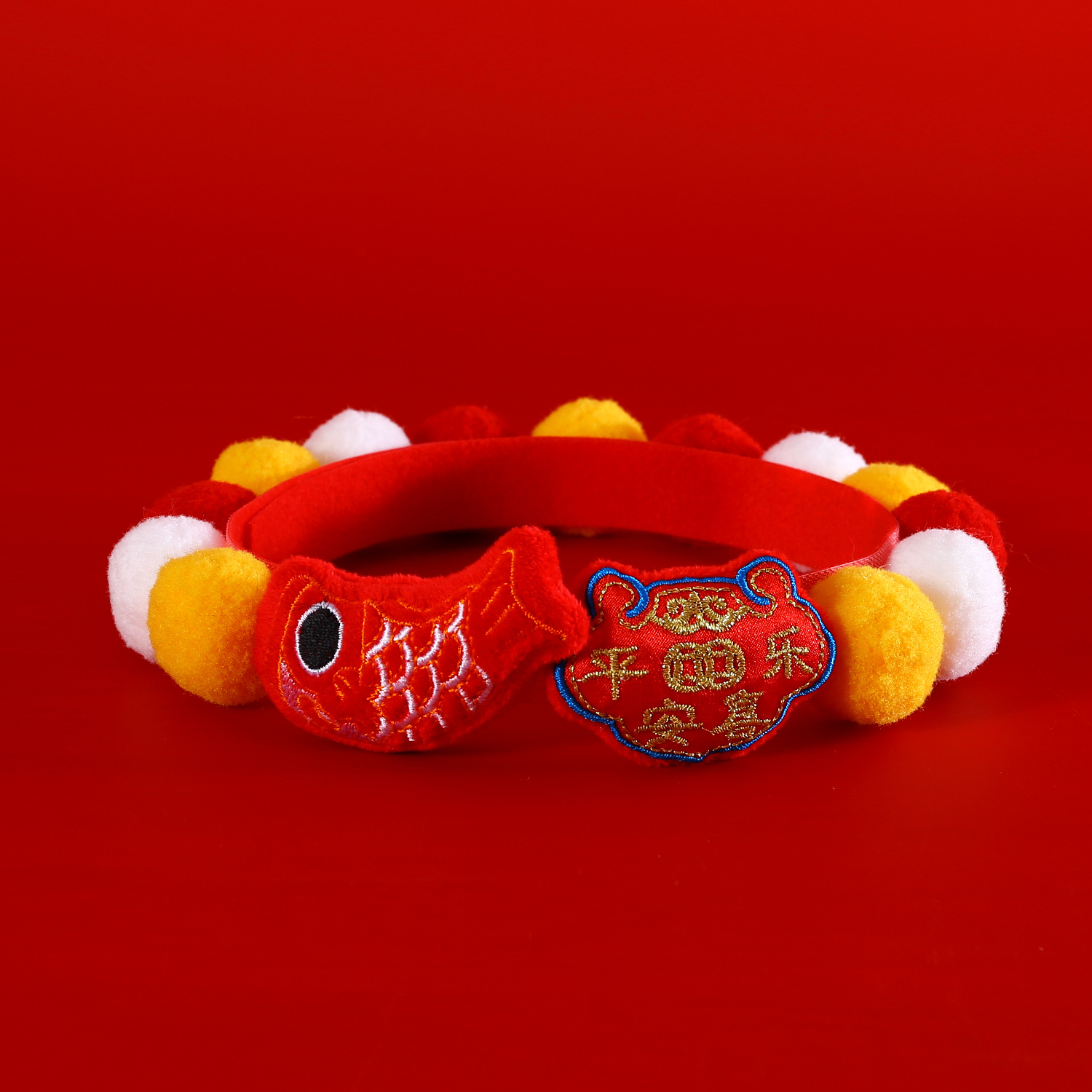2024 mascotas bola collar de Año Nuevo gran fortuna italiana gatos y peces Ping An dibujos animados peluche gato perro Festival de Primavera