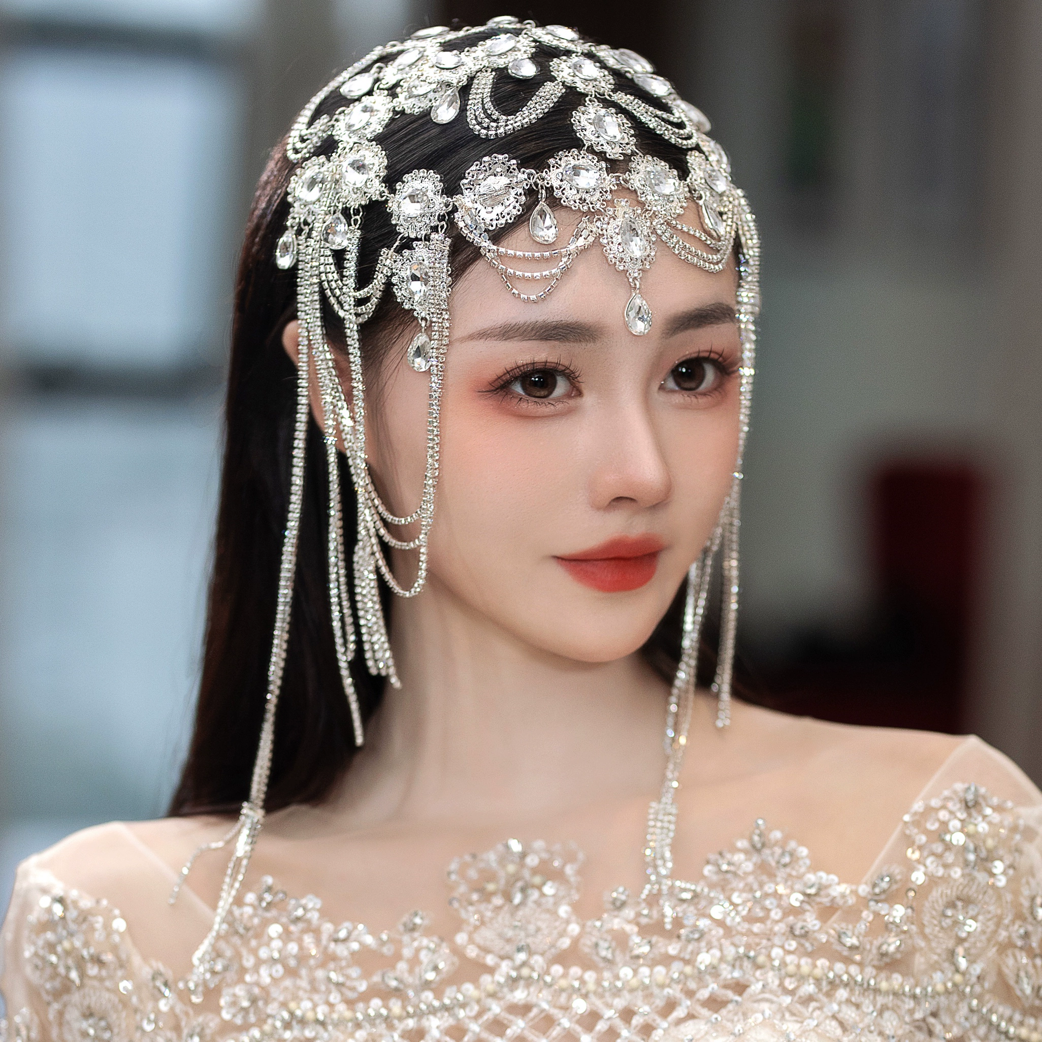 Подвеска для бровей в стиле знаменитостей, свадебные аксессуары для волос невесты, экзотические аксессуары для волос принцессы с блестящими бриллиантами и кисточками, цепочка на лоб