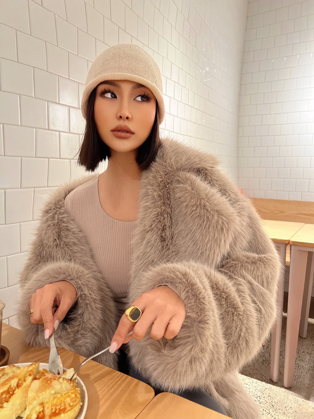 Women's Fox Fur Coat Mid-length Suit Collar Plush Winter Jacket_voghion.com