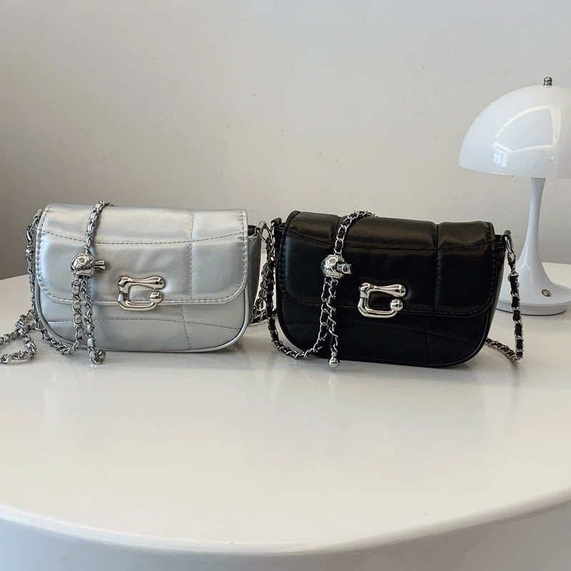 Retro shoulder bag, universal strap, simple elegant small crossbody, 0.3 kg